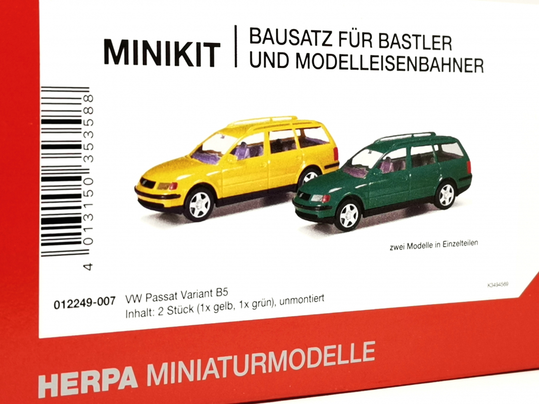 012249-007 MiniKit VW Passat Variant B5, 1x gelb 1x grün Herpa
